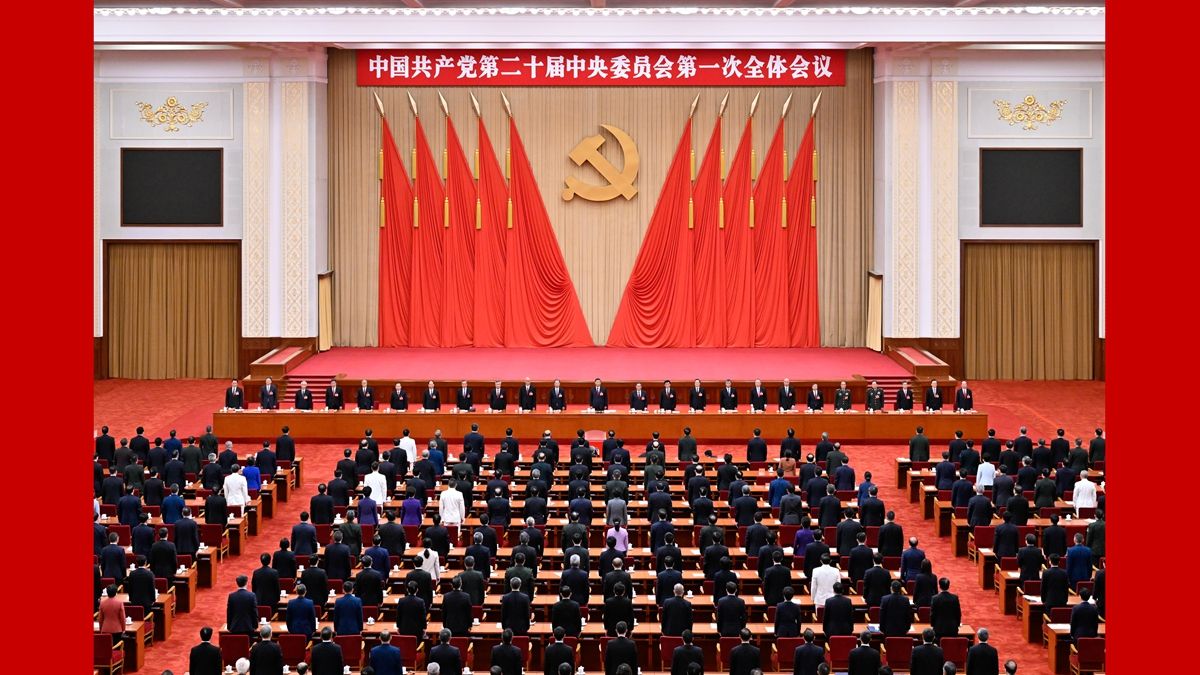 EDDE8988778F44791271CC6B6B8_38A5B815_2A72D 中国共产党第二十届中央委员会第一次全体聚会在京举行